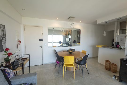 Sala de apartamento para alugar com 2 quartos, 73m² em Loteamento Villa Branca, Jacareí