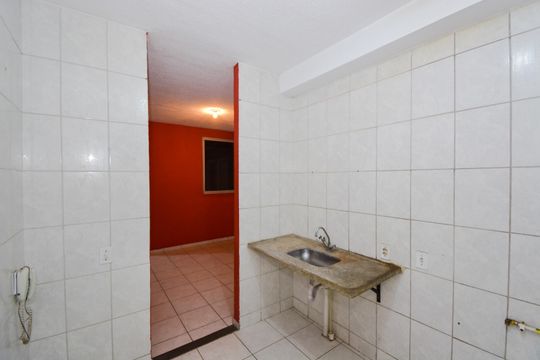 Cozinha de apartamento para alugar com 1 quarto, 54m² em Jardim Vermelhão, Guarulhos