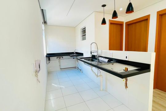 Cozinha e Área de Serviço de apartamento para alugar com 2 quartos, 45m² em Caucaia do Alto, Cotia