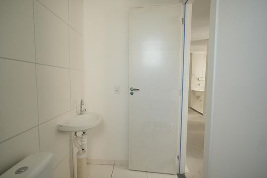 Banheiro Social de apartamento para alugar com 2 quartos, 43m² em Jardim, Santo André