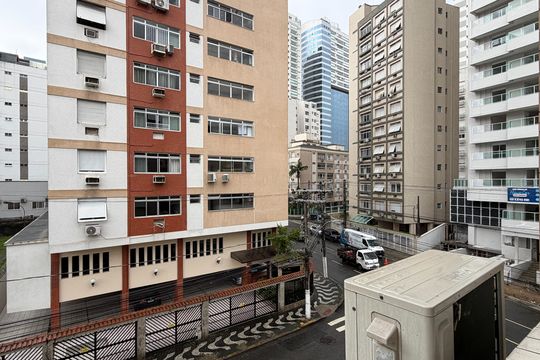 Vista  de apartamento para alugar com 3 quartos, 99m² em Ponta da Praia, Santos