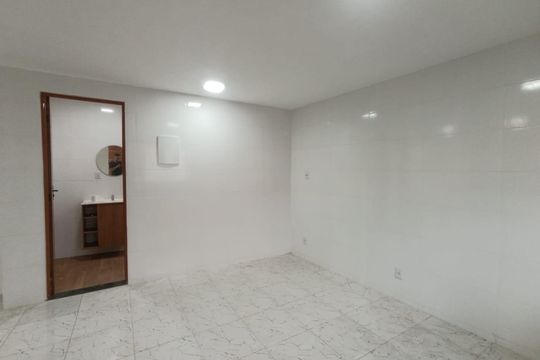 Cozinha de casa para alugar com 2 quartos, 66m² em São Benedito, Nova Iguaçu