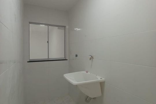 Área de Serviço de casa para alugar com 2 quartos, 66m² em São Benedito, Nova Iguaçu