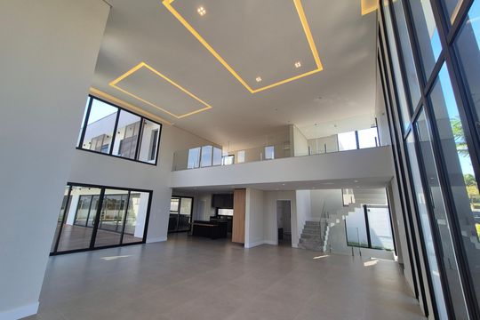 Sala de casa de condomínio à venda com 4 quartos, 540m² em Loteamento Mont Blanc Residence, Campinas