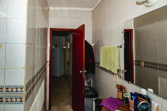 Banheiro Social de casa à venda com 2 quartos, 360m² em São Benedito, Belo Horizonte