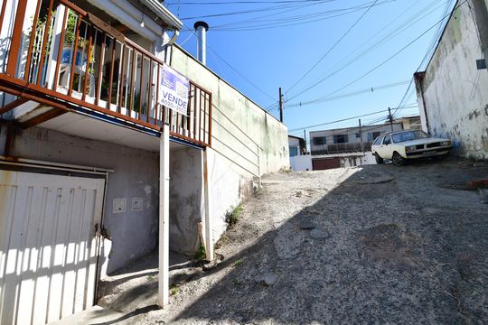 Fachada / Placa de casa à venda com 2 quartos, 50m² em Boa Esperança, Campinas