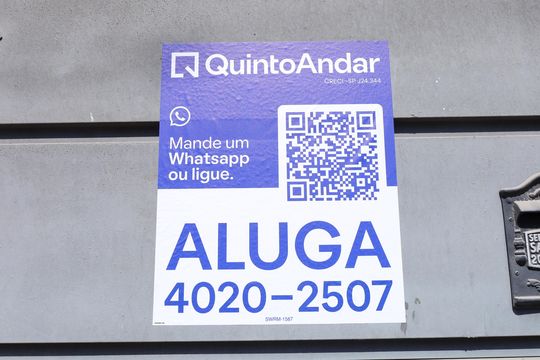 Placa GRANDE instalada no portão do imóvel, dia 18.08.2026 - Código da placa: SWRM-1587 de casa para alugar com 1 quarto, 50m² em Jardim Pedro José Nunes, São Paulo