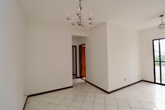 Apartamento para alugar com 2 quartos, 70m² em Stella Maris, Salvador
