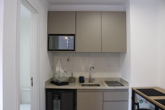 Cozinha de kitnet/studio para alugar com 1 quarto, 22m² em Perdizes, São Paulo