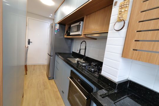 Cozinha de apartamento à venda com 2 quartos, 44m² em Vila Isa, São Paulo