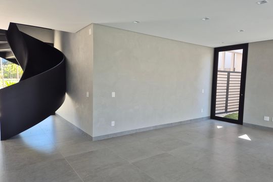 Sala de casa de condomínio à venda com 3 quartos, 335m² em Residencial Parque dos Alecrins, Campinas