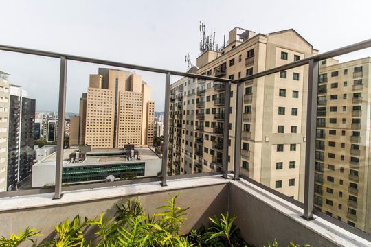 Área comum de apartamento para alugar com 1 quarto, 52m² em Alphaville, Barueri