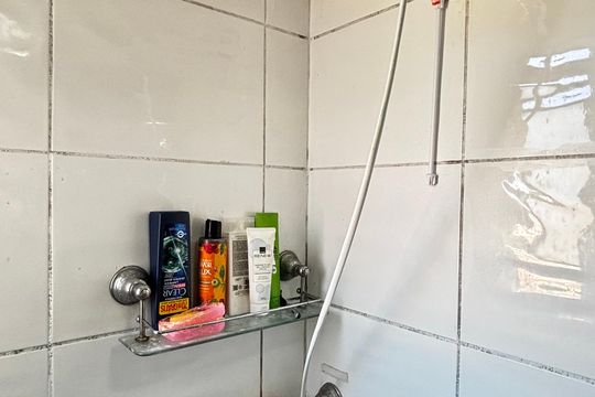 Banheiro de apartamento à venda com 3 quartos, 65m² em Utinga, Santo André
