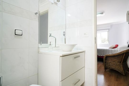 Banheiro da suíte de apartamento para alugar com 3 quartos, 120m² em Santa Paula, São Caetano do Sul