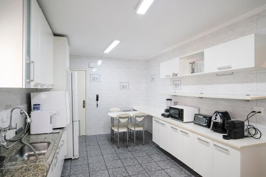 Cozinha de apartamento para alugar com 3 quartos, 120m² em Santa Paula, São Caetano do Sul