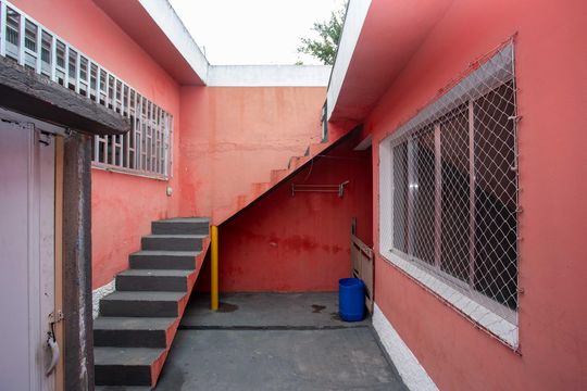 Área de serviço de casa à venda com 4 quartos, 280m² em Vila Guacuri, Diadema