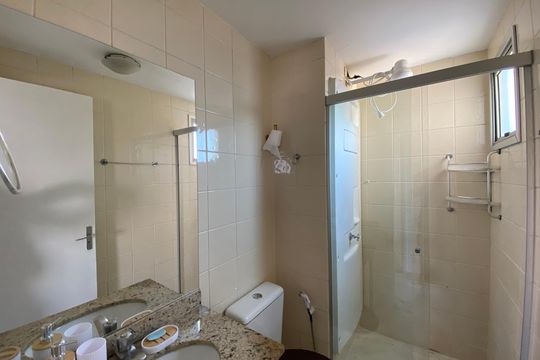 Banheiro de apartamento para alugar com 3 quartos, 68m² em Jardim Esmeralda, São Paulo