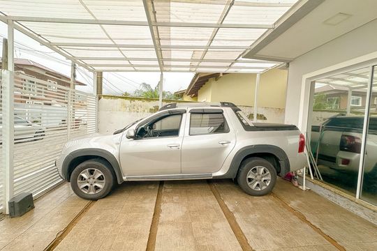 Garagem de casa para alugar com 2 quartos, 68m² em São João do Rio Vermelho, Florianópolis