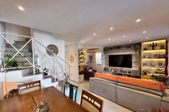 Casa de Condomínio à venda com 3 quartos, 163m² em Vargem Pequena, Rio de Janeiro