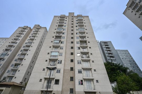Fachada de apartamento à venda com 2 quartos, 52m² em Vila Pirajussara, São Paulo