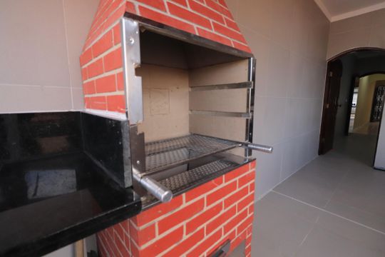 Churrasqueira de casa para alugar com 2 quartos, 200m² em Vila Santa Isabel, São Paulo