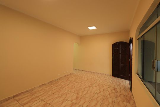Sala de casa para alugar com 2 quartos, 200m² em Vila Santa Isabel, São Paulo