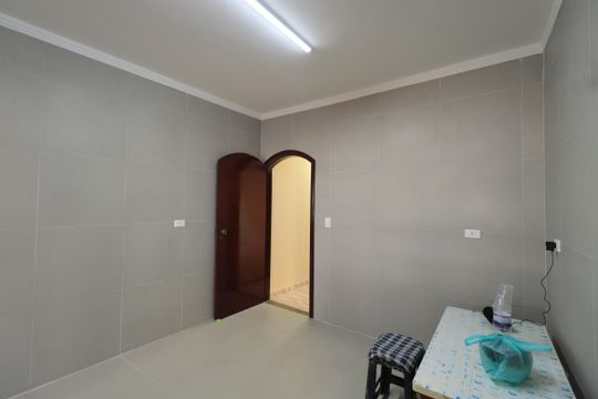 Cozinha de casa para alugar com 2 quartos, 200m² em Vila Santa Isabel, São Paulo