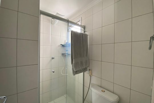 Banheiro de apartamento à venda com 2 quartos, 58m² em Jaguaré, São Paulo