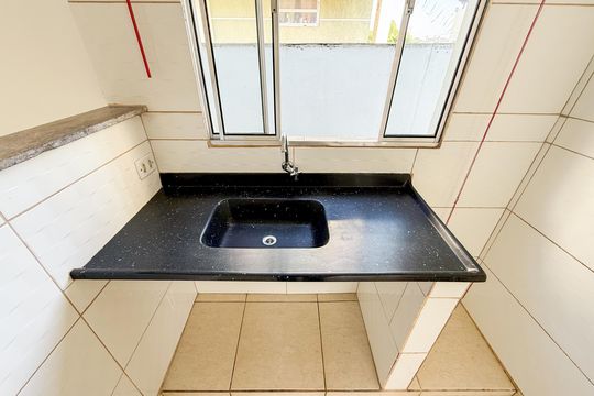 Sala/Cozinha de casa para alugar com 2 quartos, 40m² em Vila Basileia, São Paulo