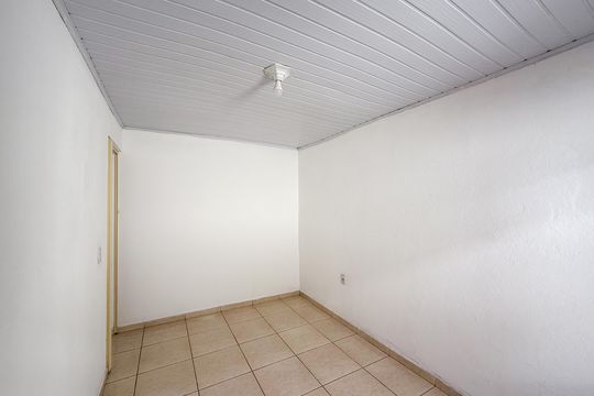 Quarto 2 de casa para alugar com 2 quartos, 40m² em Vila Basileia, São Paulo