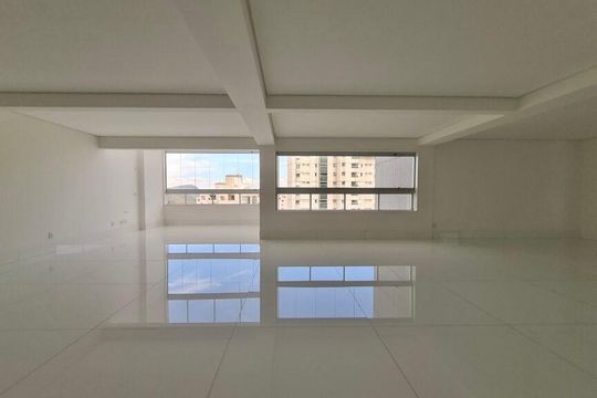 Apartamento à venda com 4 quartos, 260m² em Vila da Serra, Nova Lima