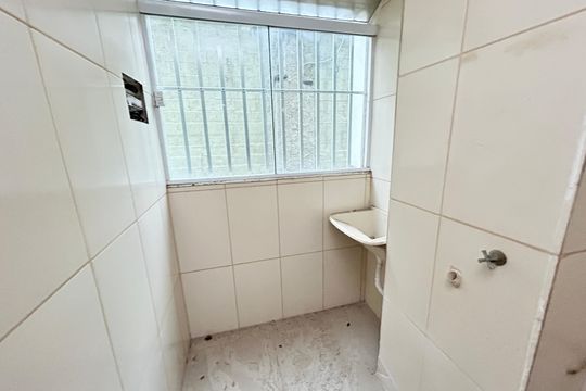 Área de Serviço de apartamento para alugar com 2 quartos, 45m² em Honório Gurgel, Rio de Janeiro