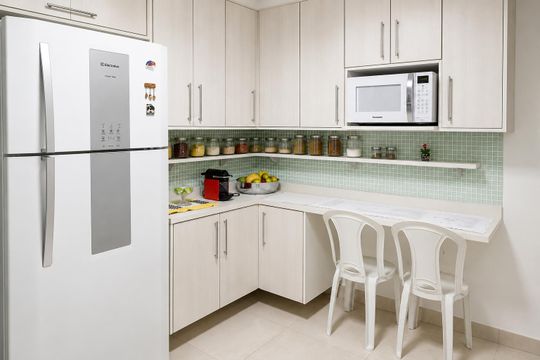 Cozinha de casa à venda com 3 quartos, 180m² em Jardim Elvira, Osasco