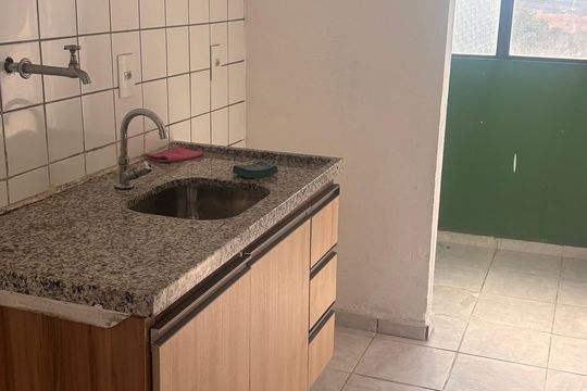 Cozinha de apartamento à venda com 2 quartos, 49m² em Jardim Francisco Mendes, São Paulo