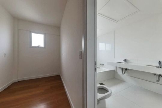 Suíte 1 - Banheiro  de apartamento à venda com 4 quartos, 260m² em Vila da Serra, Nova Lima