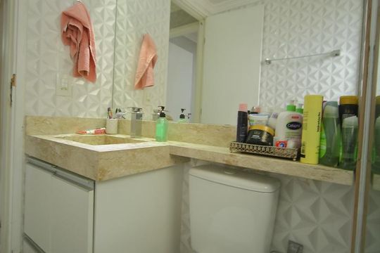 Banheiro de apartamento à venda com 2 quartos, 52m² em Jd N Sra de Fatima, São Bernardo do Campo