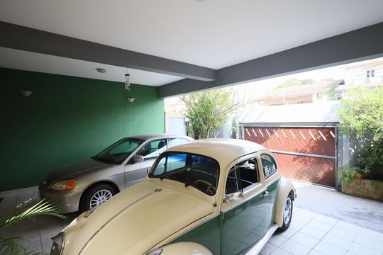 Garagem de casa à venda com 4 quartos, 409m² em City Bussocaba, Osasco