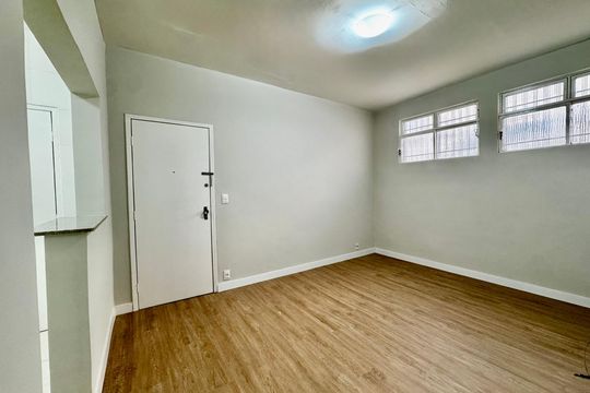 Apartamento para alugar com 3 quartos, 115m² em Nova Floresta, Belo Horizonte
