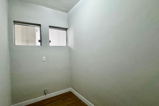 Escritório  de apartamento para alugar com 3 quartos, 115m² em Nova Floresta, Belo Horizonte