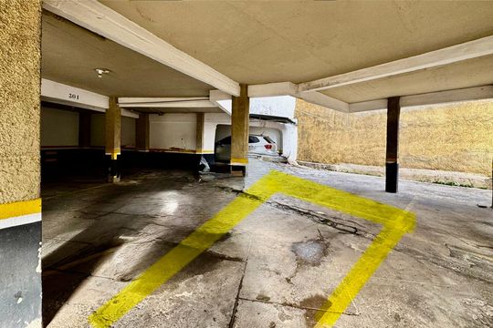 Garagem de apartamento para alugar com 3 quartos, 115m² em Nova Floresta, Belo Horizonte