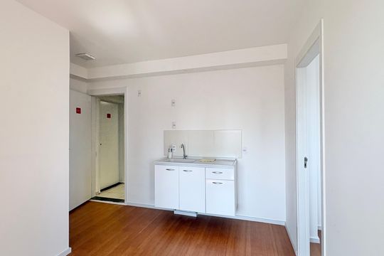 Sala/ Cozinha de apartamento para alugar com 2 quartos, 36m² em Chácara Inglesa, São Paulo