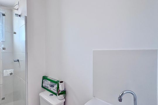 Banheiro de apartamento para alugar com 2 quartos, 36m² em Chácara Inglesa, São Paulo