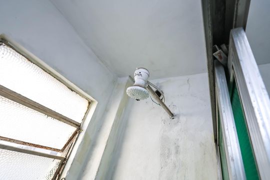 Banheiro de kitnet/studio à venda com 1 quarto, 26m² em Sé, São Paulo