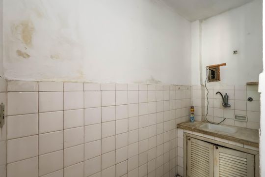 Cozinha de kitnet/studio à venda com 1 quarto, 26m² em Sé, São Paulo