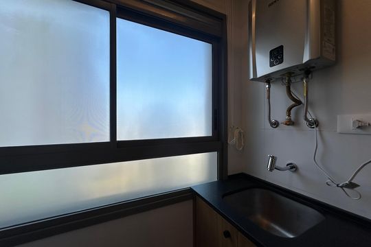 Área de Serviço de apartamento para alugar com 2 quartos, 84m² em Alphaville Industrial, Barueri