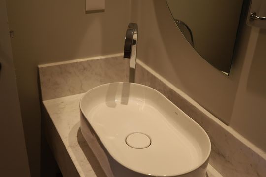 Lavabo de apartamento para alugar com 2 quartos, 84m² em Alphaville Industrial, Barueri