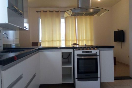 Cozinha de apartamento para alugar com 2 quartos, 76m² em Vila Suzana, São Paulo