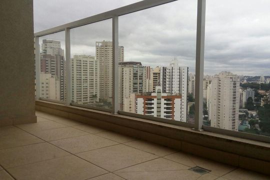 Varanda de apartamento para alugar com 2 quartos, 76m² em Vila Suzana, São Paulo