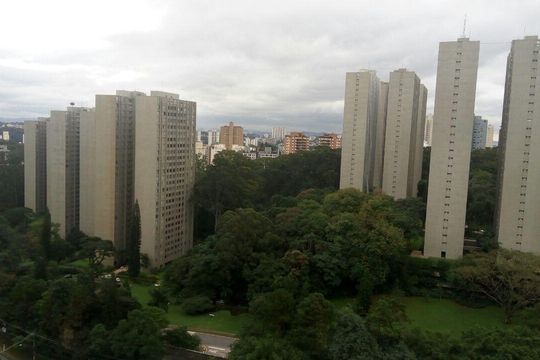Vista de apartamento para alugar com 2 quartos, 76m² em Vila Suzana, São Paulo