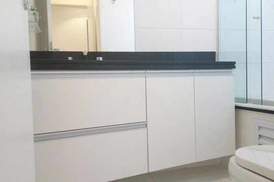 Banheiro de apartamento para alugar com 2 quartos, 76m² em Vila Suzana, São Paulo